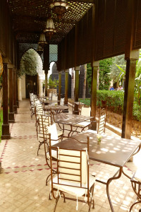Villa des Orangers dining terrace